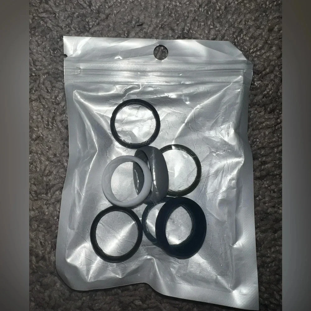 NIB 7 Inner Arc Breathable Silicone Rings